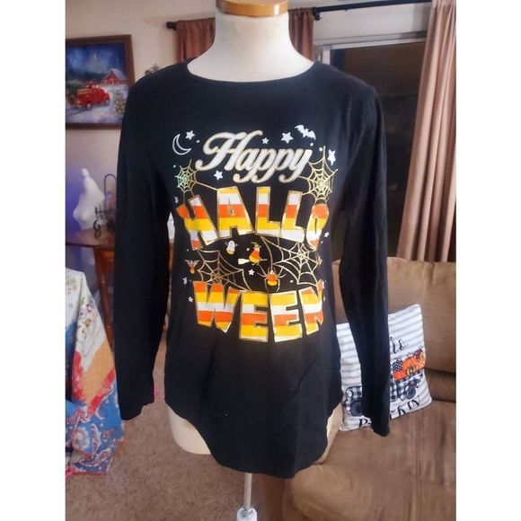 CELEBRATE Tops - CELEBRATE HALLOWEEN TSHIRT